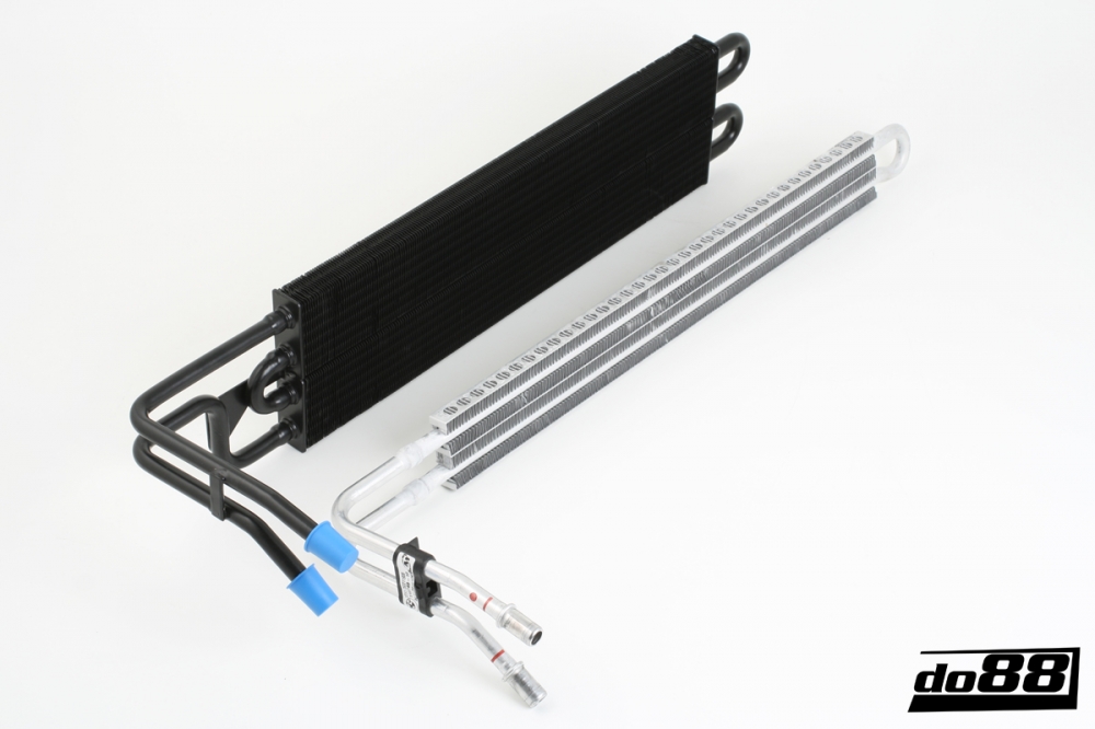 BMW M3 E90 E92 Servo-Kühler Rennsport BMW M3 E90 E92 Servo-Kühler Rennsport